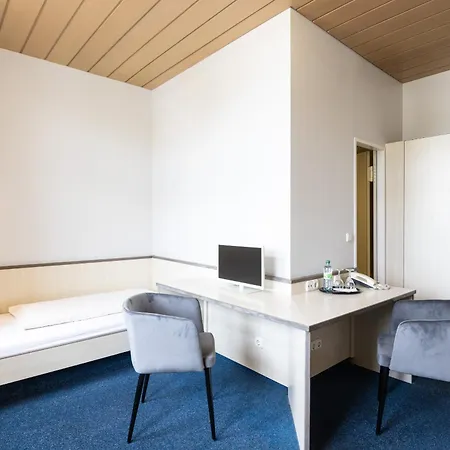 Und Rasthof Avus موتيل برلين