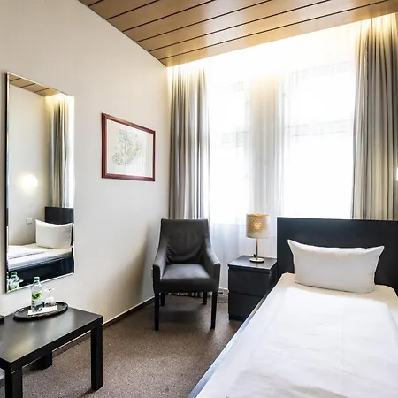 موتيل Und Rasthof Avus