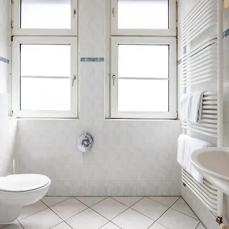 موتيل Und Rasthof Avus