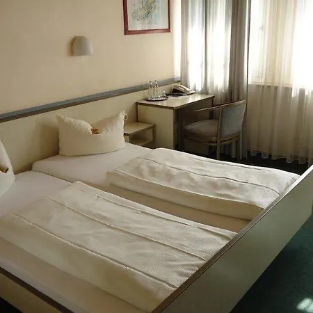 Und Rasthof Avus موتيل برلين