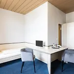 Und Rasthof Avus Motel Berlin