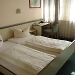Und Rasthof Avus Motel Berlin