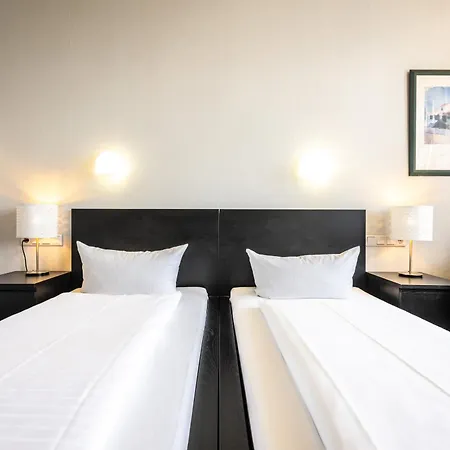 Motel Und Rasthof Avus 2*