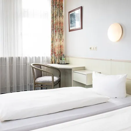 Motel Und Rasthof Avus 2*