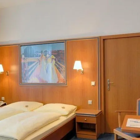 Motell Und Rasthof Avus 3*