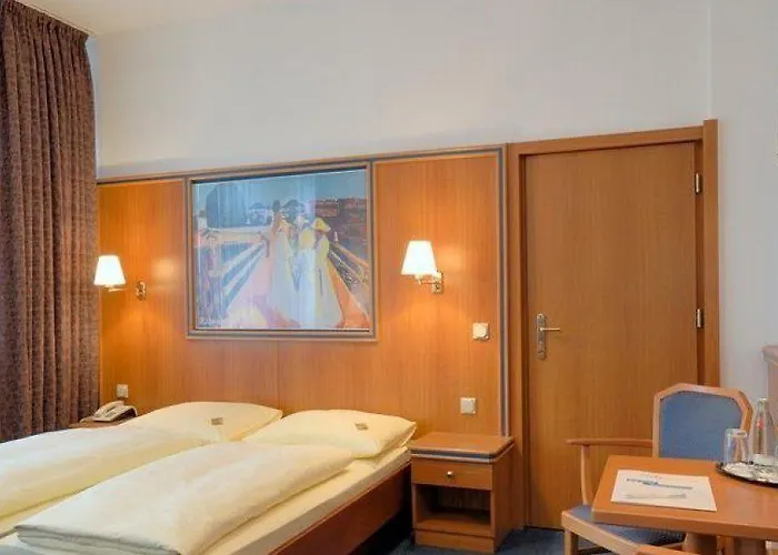 Motell Und Rasthof Avus 3*