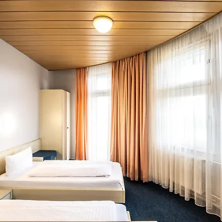 Und Rasthof Avus 3* Берлин