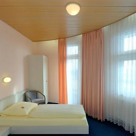 Und Rasthof Avus Motel Berlijn