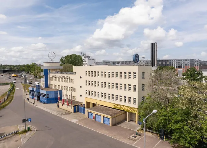 ウント ラストフ アヴォス 3*